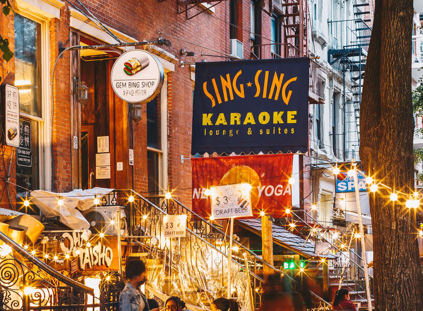 Sing Sing Karaoke Bar An Ode To The Ultimate Nyc Karaoke Dive Thrillist