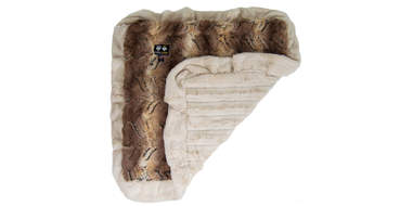 Bessie + Barnie Ultra Plush Faux Fur Blanket