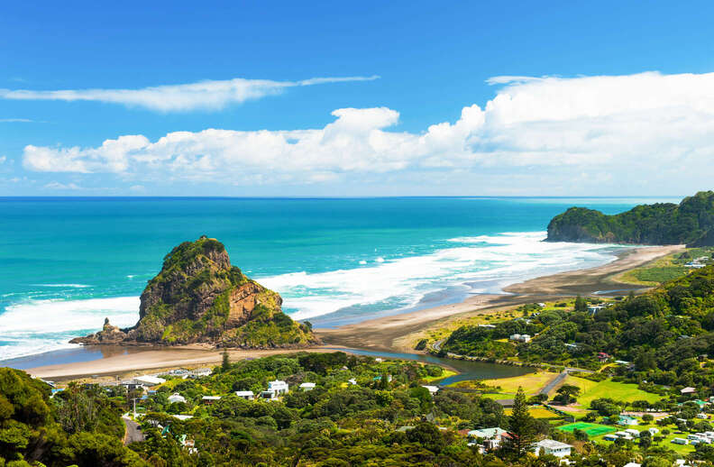 Piha beach