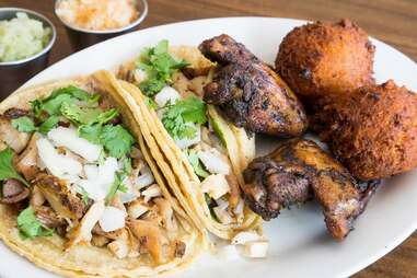 Garifuna Flava Caribbean Restaurant: A Taste of Belize