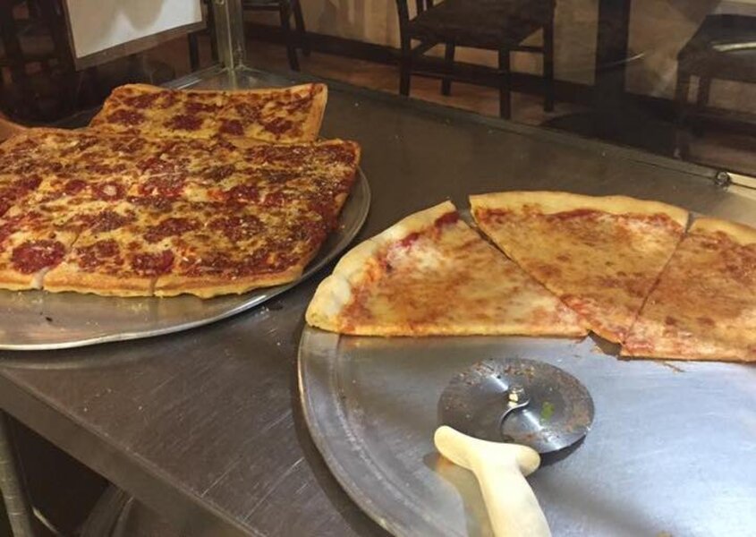 Luigi's Pizzeria: Brooklyn, NY - Thrillist