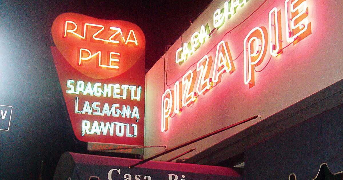 Casa Bianca Pizza Pie A Eagle Rock Ca Thrillist