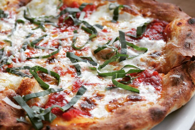 Best Pizza in San Diego: Places With the Best Slices & Pies - Thrillist