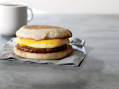 Starbucks Plant Powered Breakfast Sandwich: Vegan Item Could Hit Menus ...