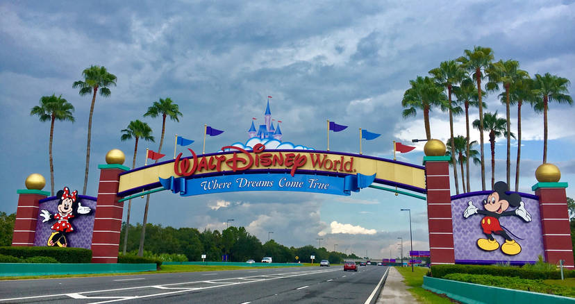 Disney World Park Entrance Redesign What Will The Sign Look Like Now Thrillist