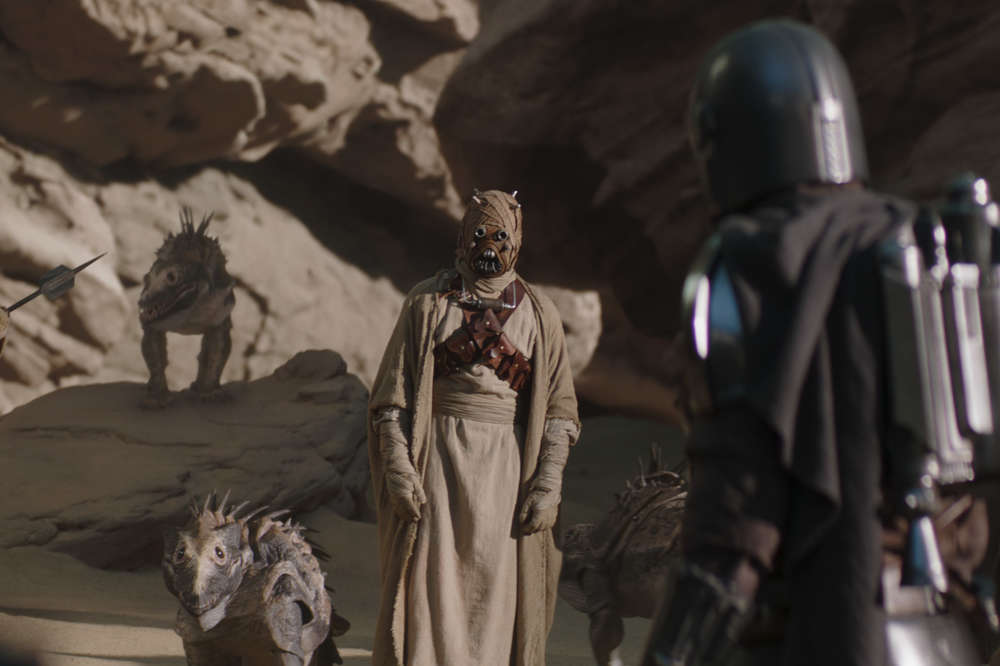 The Mandalorian Season 2 Episode 1 Ending Explained Is That Boba Fett Thrillist