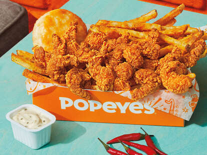 Popeyes Spicy Wicked Shrimp: New Fried Shrimp With a Touch of Sriracha ...