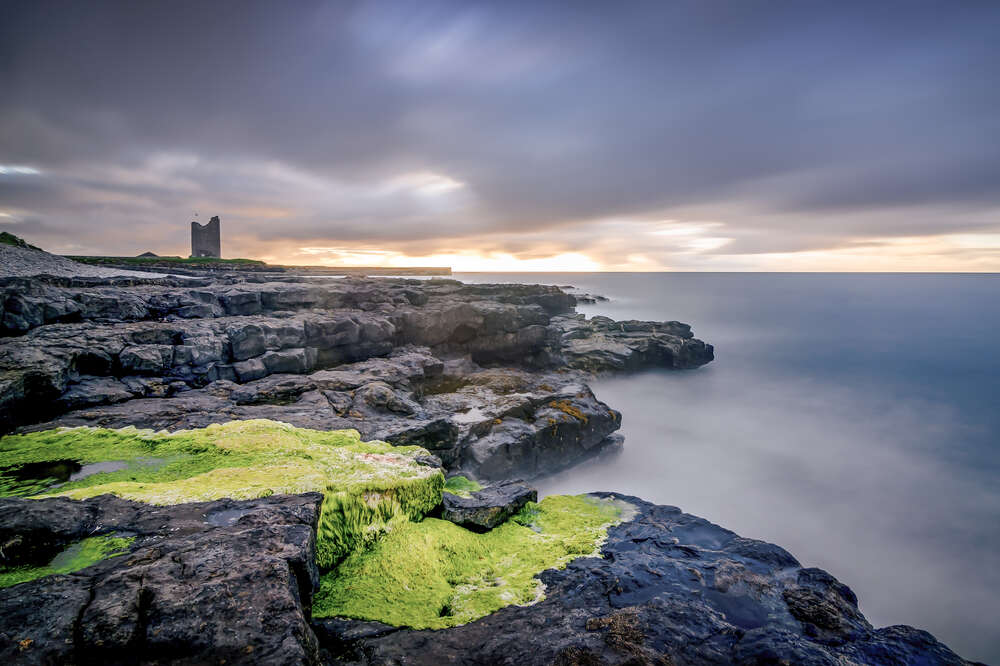 Feel what it's like to surf at the Cliffs of Moher with this 360