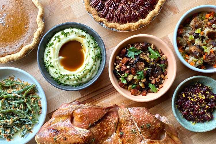 Nyc Thanksgiving Dinner Restaurants Open On Thanksgiving This Year Thrillist