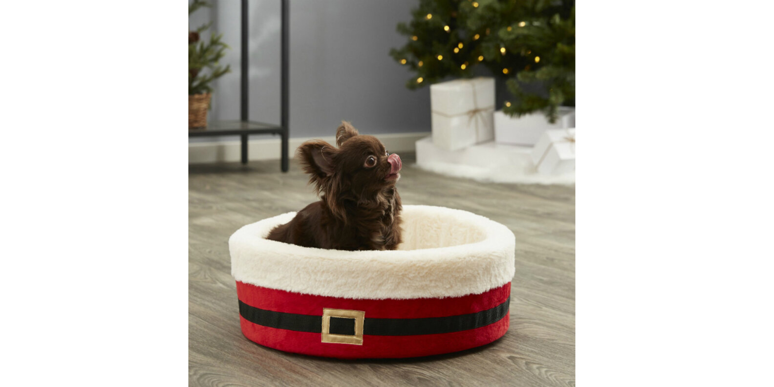 Christmas Pet Beds Are A Real Thing You Can Get Your Dog Or Cat
