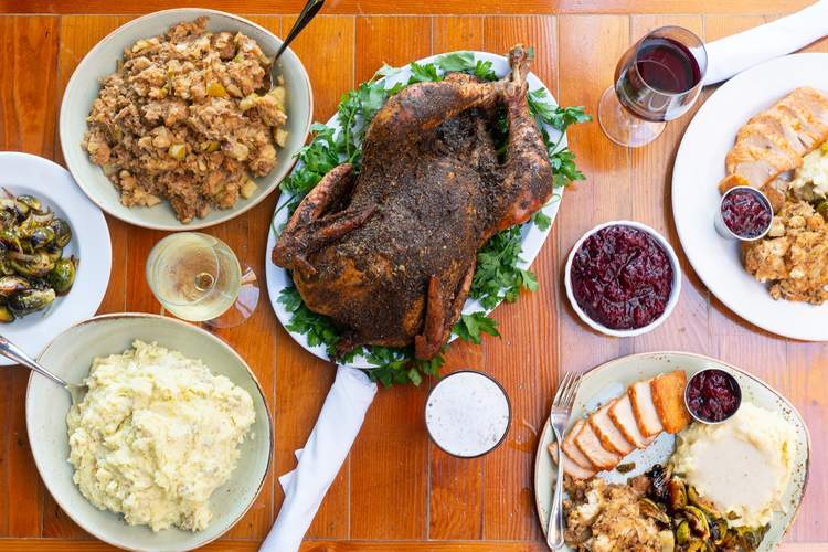 San Diego Thanksgiving Dinner 2020 Restaurants Open On Thanksgiving Thrillist Pacific Beach Ale House Christmas 2021