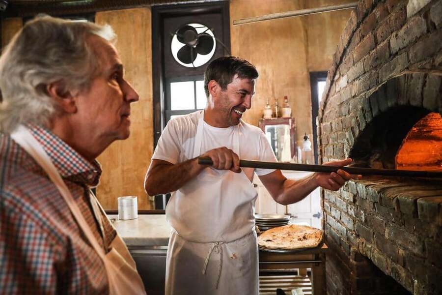 Lucali: Brooklyn, NY - Thrillist