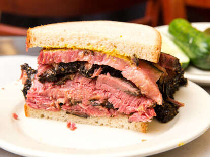 Katz's Delicatessen: New York, NY - Thrillist