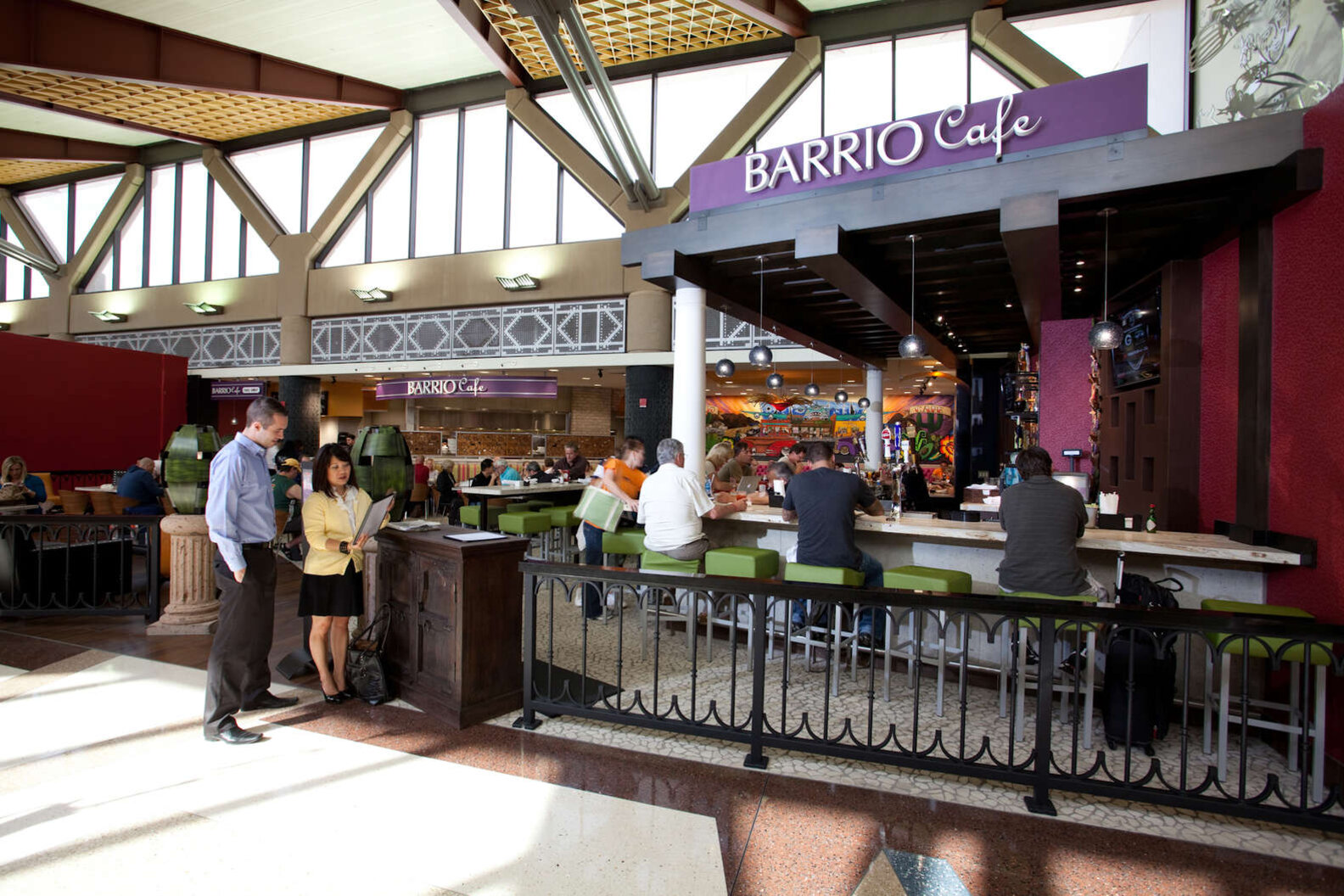 Best Restaurants at the Phoenix Airport Where to Eat at Sky Harbor