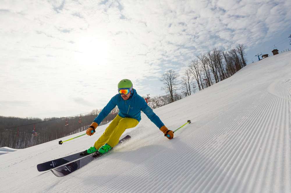 Best Skiing Near Chicago Top Resorts Mountains In The Midwest Thrillist