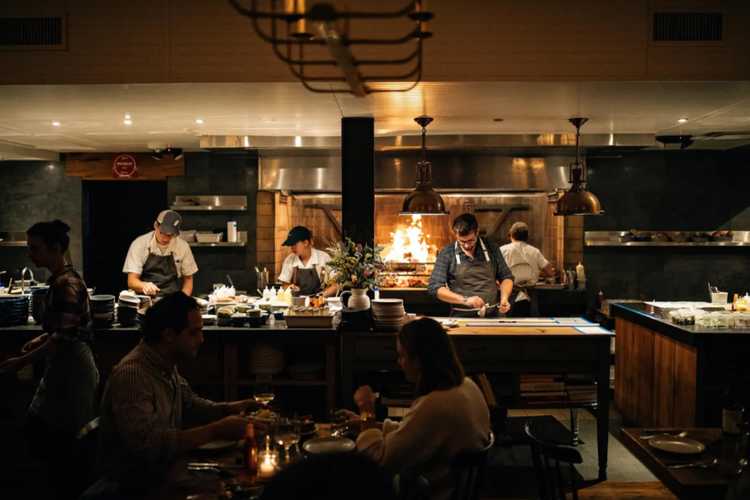 Washington Dc Restaurants Open Through The Christmas Holiday Season Thrillist Dc Restaurants Open Christmas Day