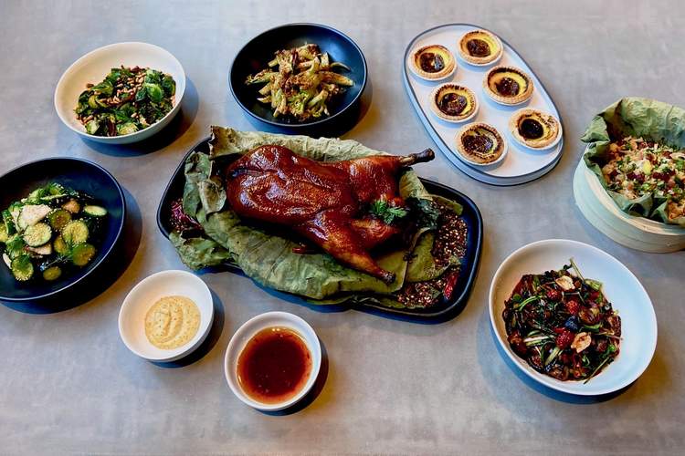 Nyc Restaurants Open On Christmas Day Where To Eat This Holiday Season Thrillist Christmas Dinner In New York City 2021