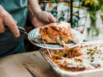 Denver Restaurants Open Through The Christmas Holiday Season Thrillist Denver Co Christmas 2021 Restaurants Open