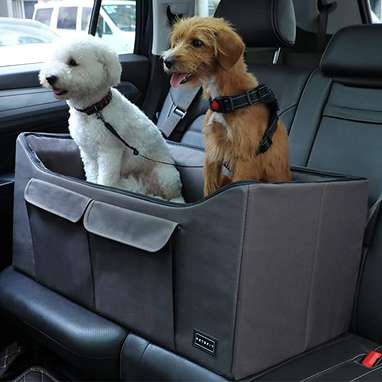 Pet booster seat 2024 for two dogs