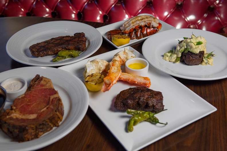 Are There Any Restaurants With Available Reservations For Christmas 2022 Christmas Dinner Las Vegas 2021 Christmas Light 2021