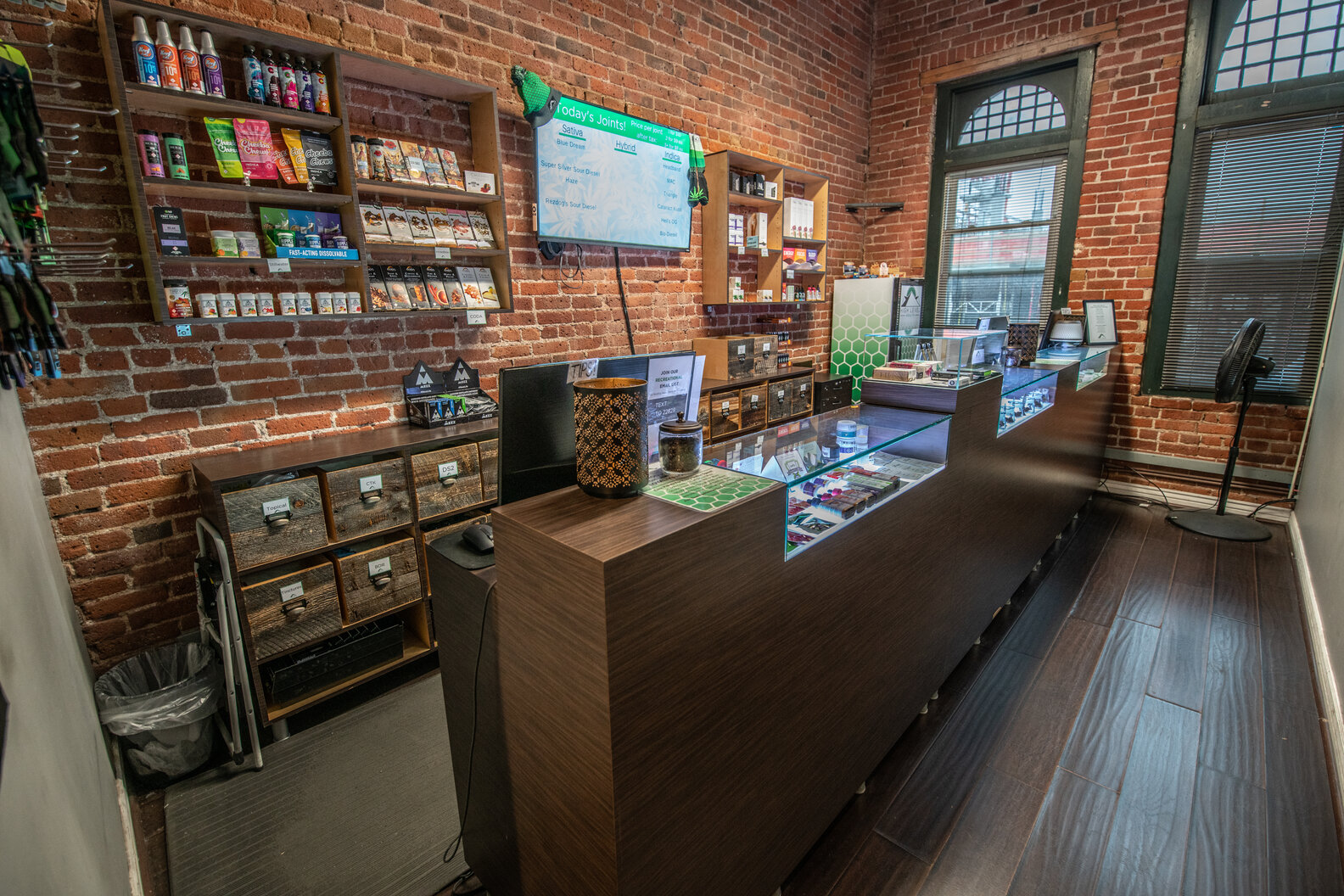 Best Recreational Dispensaries in Denver: Where to Buy Recreational Weed -  Thrillist Australia