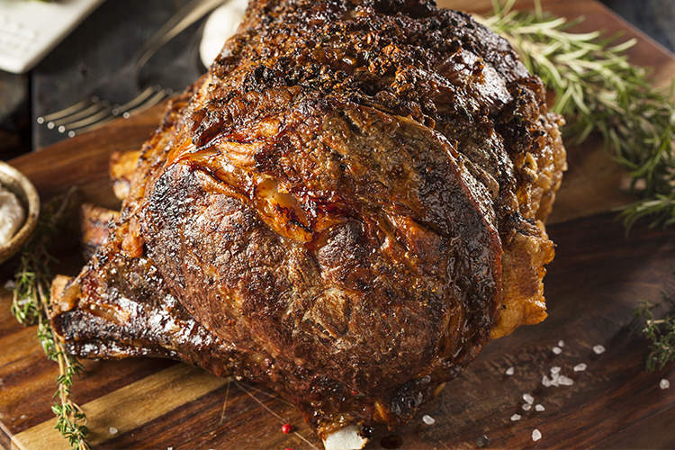 Seattle Restaurants Open On Christmas Day Where To Get Take Out Thrillist Restaurants Open On Christmas Day 2021 Seattle