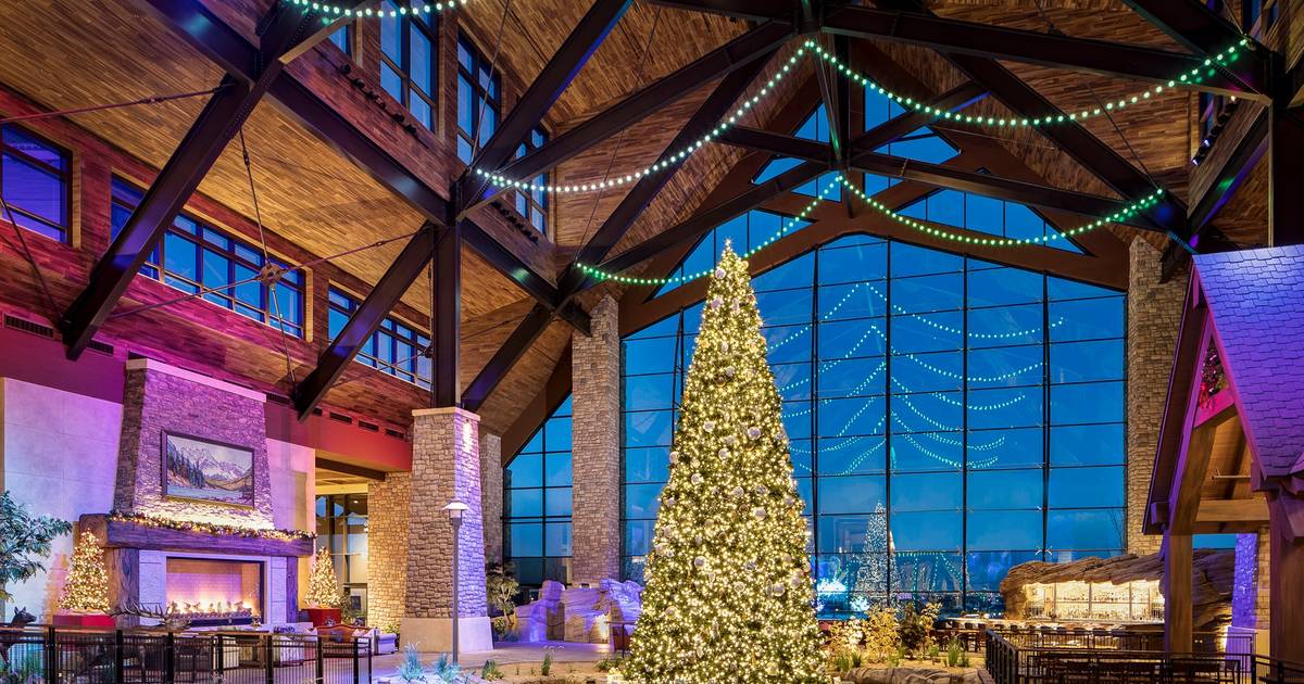 Fancy Christmas Party 2022 Denver Denver New Year's Eve 2020 Parties & Events: How To Celebrate Safely -  Thrillist