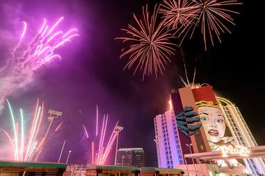 Best Las Vegas New Year S Eve Parties Events This Year To Celebrate Thrillist