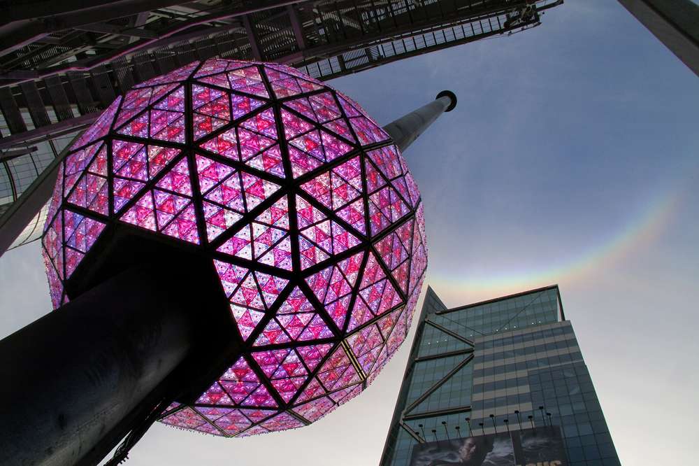 Nyc New Year S Eve Parties Events 2020 How To Celebrate Safely This Year Thrillist