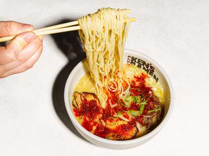 Best Ramen In Los Angeles Top Ramen Shops Noodle Places To Try Thrillist