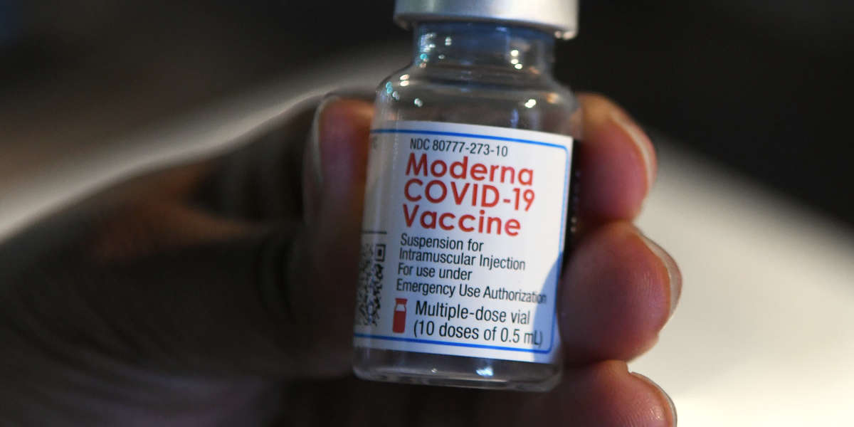 A healthcare worker has destroyed dozens of vaccine vaccines, forcing 500 doses to be dispensed