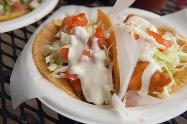 Best Fish Tacos In San Diego Cheap Eats To Fancy Dishes With A View Thrillist