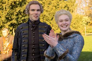 nicholas hoult an elle fanning in the great