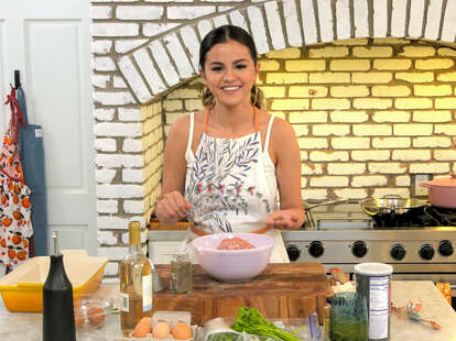 Celebrity Cookware Lines : selena gomez our place