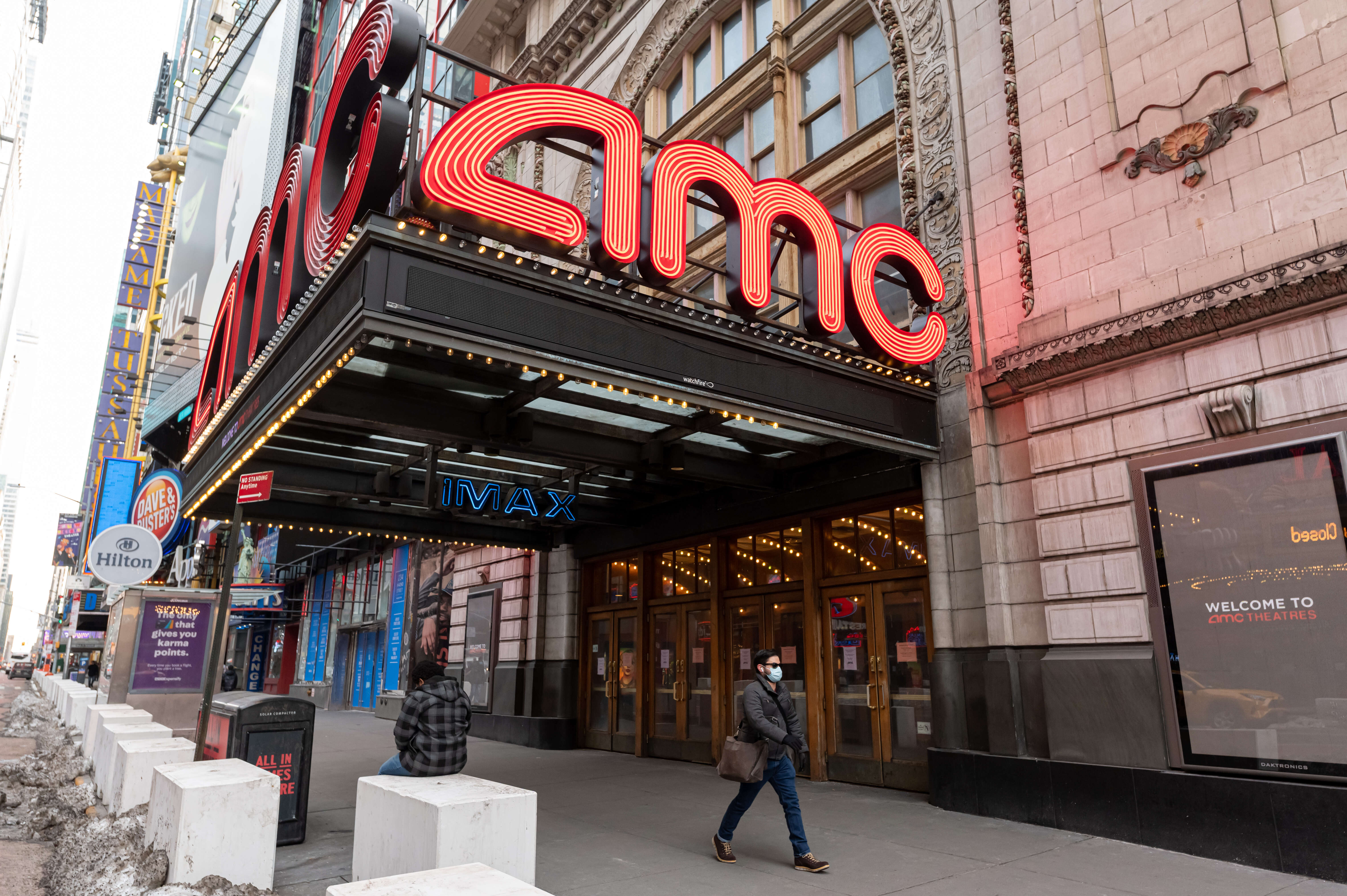 Amc Stock Surge Explained Gamestop Reddit Fuel Movie Theater Stock Surge Thrillist