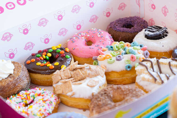 DK's Donuts and Bakery