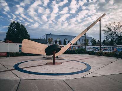 hockey stick sculpture