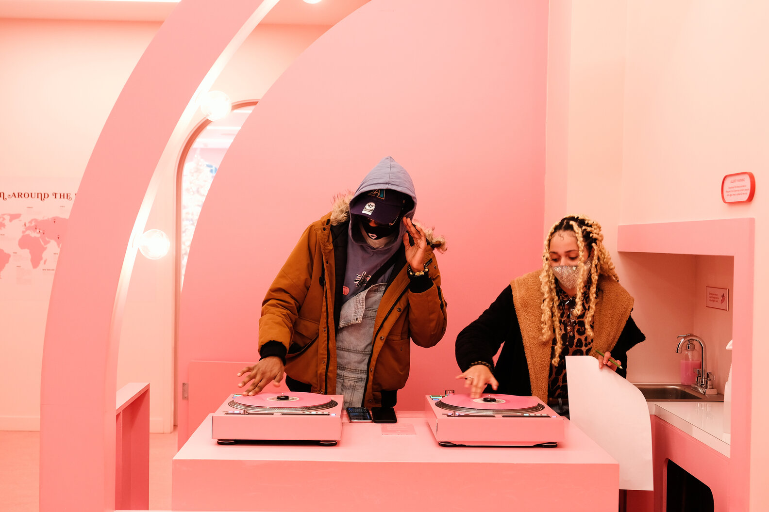 NYC Date Ideas For Winter You'll Both Actually Enjoy Thrillist Australia