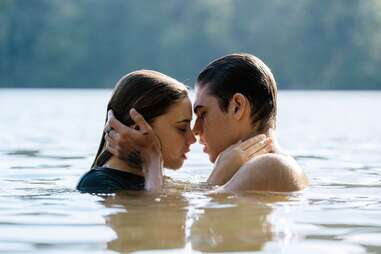 Water Me Girl Boy Xxx - Sexiest Movies on Netflix: Sexy Love Stories to Watch Right Now - Thrillist