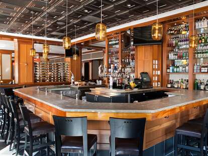 Daily Grill: A Bar in Washington, D.C. - Thrillist