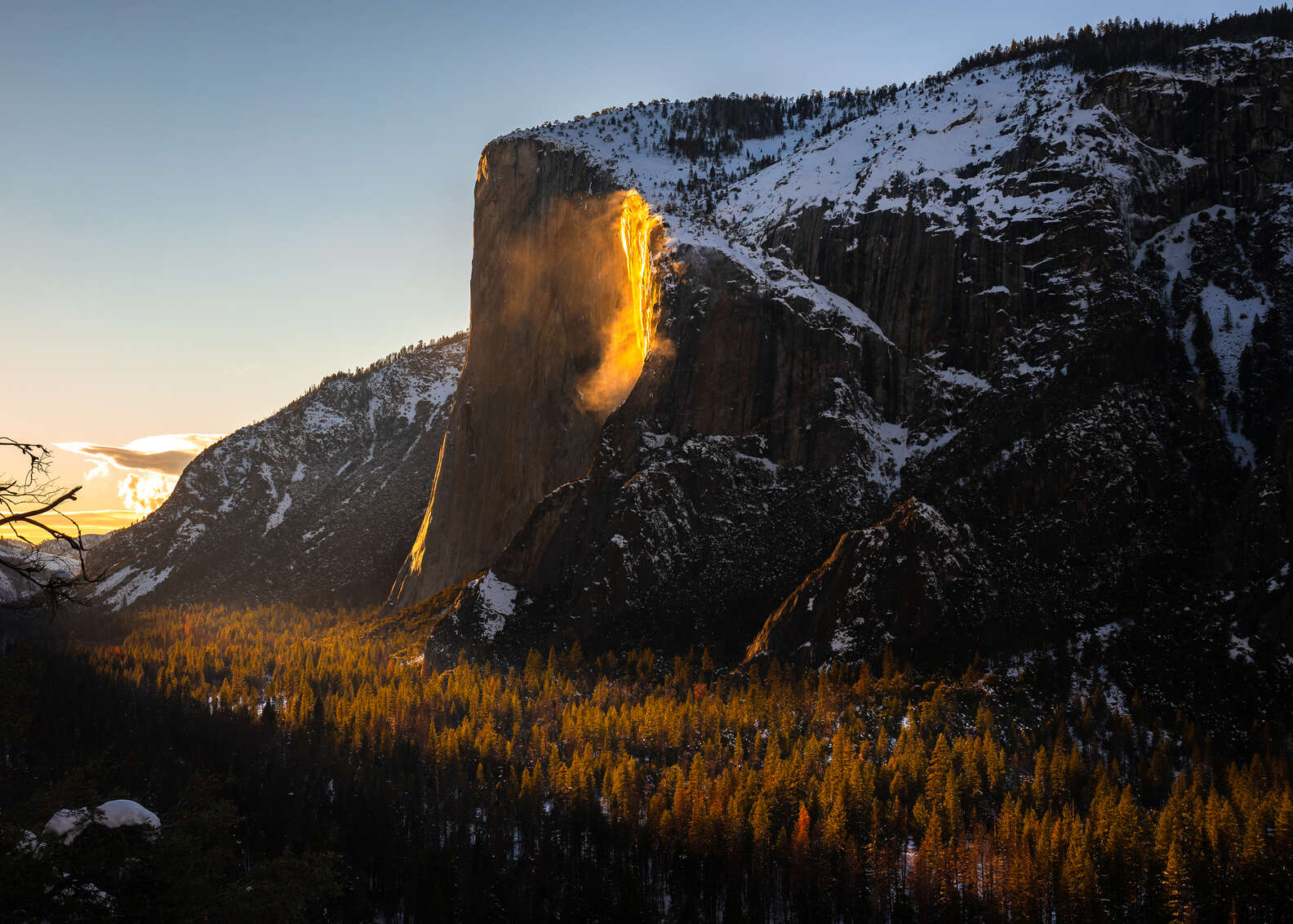 Yosemite Firefall 2021: Best Dates To See Horsetail Fall This February ...