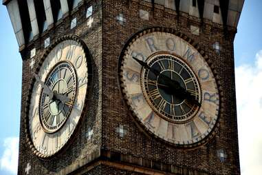 Bromo-Seltzer Arts Tower