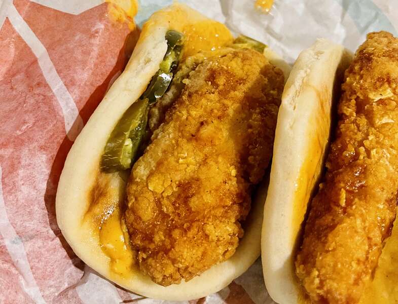 Taco Bell Crispy Chicken Sandwich Taco Taste Test: Does It Taste Good