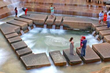 FORT WORTH WATER GARDENS