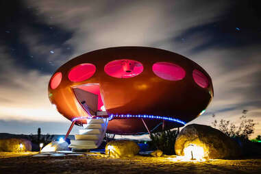 ufo-shaped area 55 desert futuro house