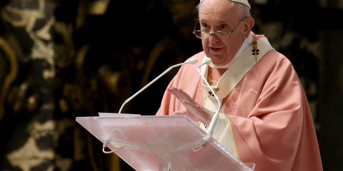 Vatican Rejects Blessing Same Sex Marriage Pope Francis Approves Nowthis 