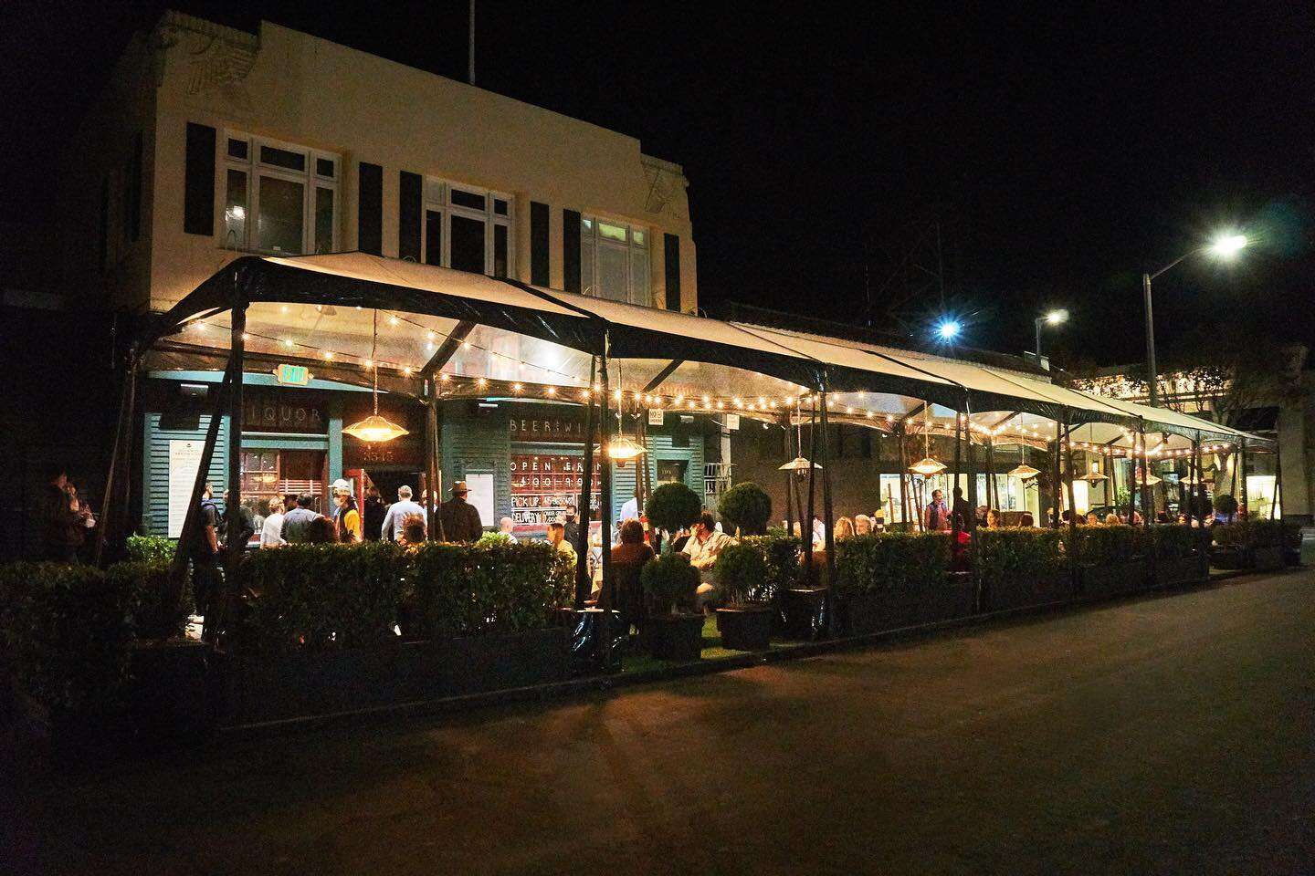 Izzy’s Steaks & Chops