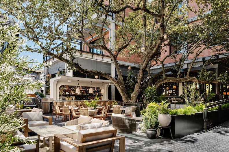 Best Patios For Eating And Drinking Outside In Austin Thrillist