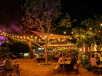 Best Patios For Eating And Drinking, Outdoor Furniture Austin Going Out Of Business
