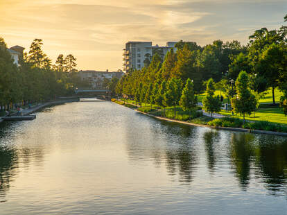 The Woodlands, Texas Waterway Square Town Center